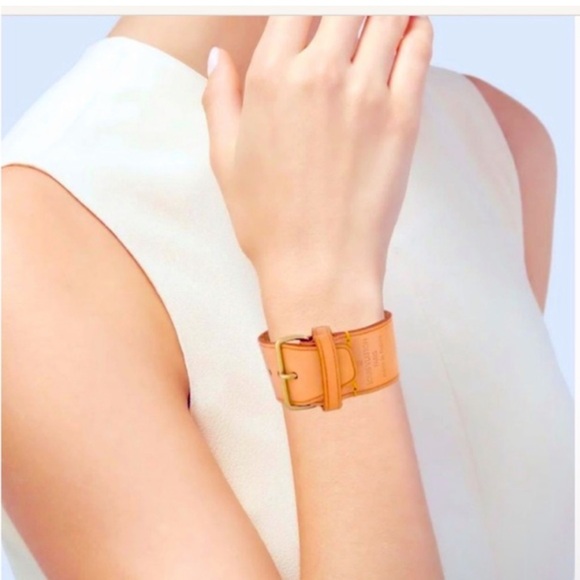 Louis Vuitton Jewelry - Louis Vuitton Tan Leather Buckle Bracelet with Gold Hardware